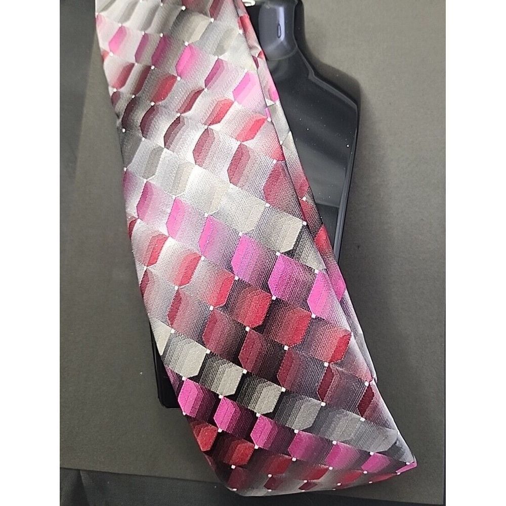 Van Heusen Silk Tie‎ Red/Gray/Purple Geometric Dot Mens Necktie